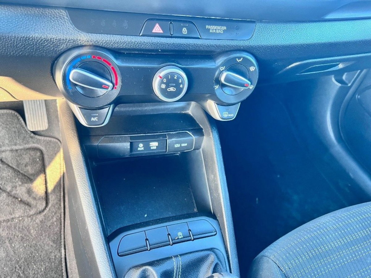 Kia Stonic 1.6 CRDi 110 CV Style (13)