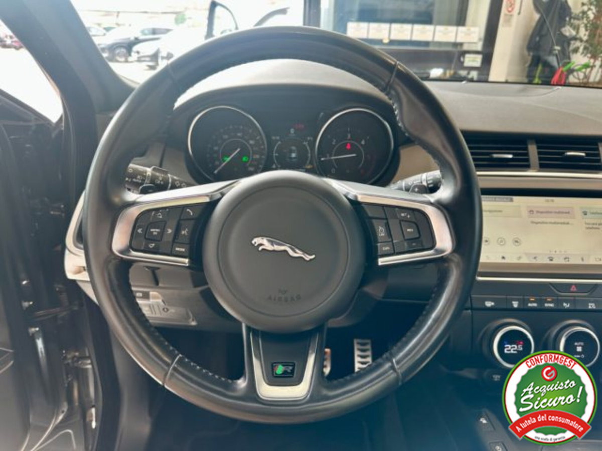 Jaguar E-Pace 2.0D 180 CV AWD aut. R-Dynamic (20)