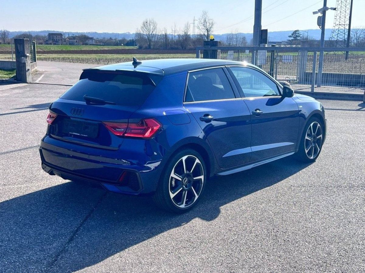 Audi A1 Sportback 30 TFSI S tronic S line edition (3)