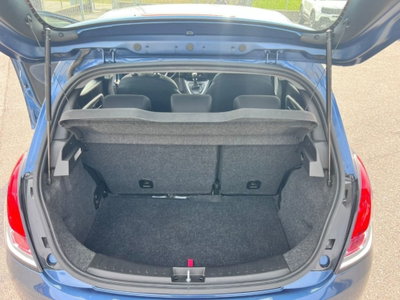 Lancia Ypsilon 1.0 FireFly 5 porte S&S Hybrid Gold Plus (8)