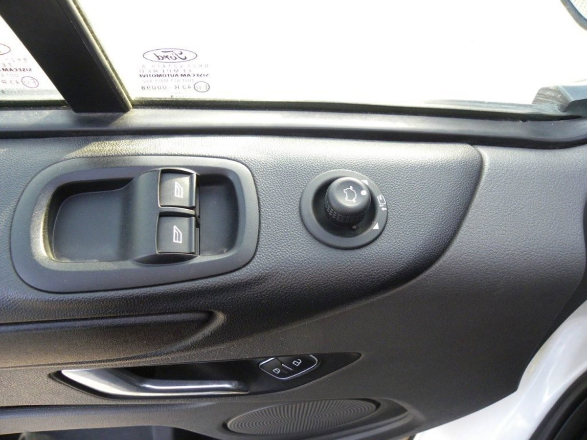 Ford Transit Custom Furgone 300 2.0 TDCi 130 PC Furgone Trend (11)
