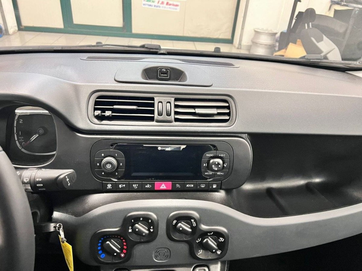 Fiat Panda 0.9 TwinAir Turbo Natural Power Easy (11)