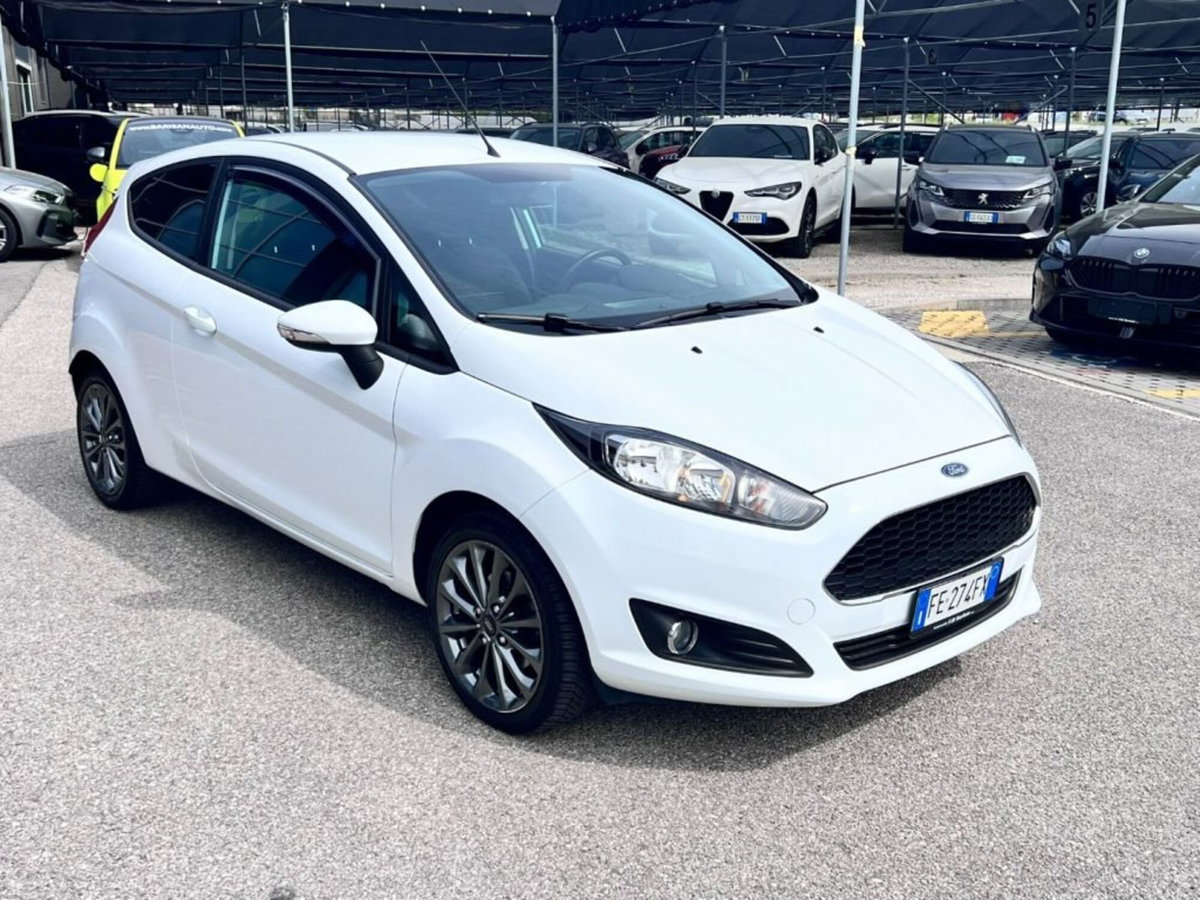 Ford Fiesta Plus 1.2 60CV 3 porte (2)