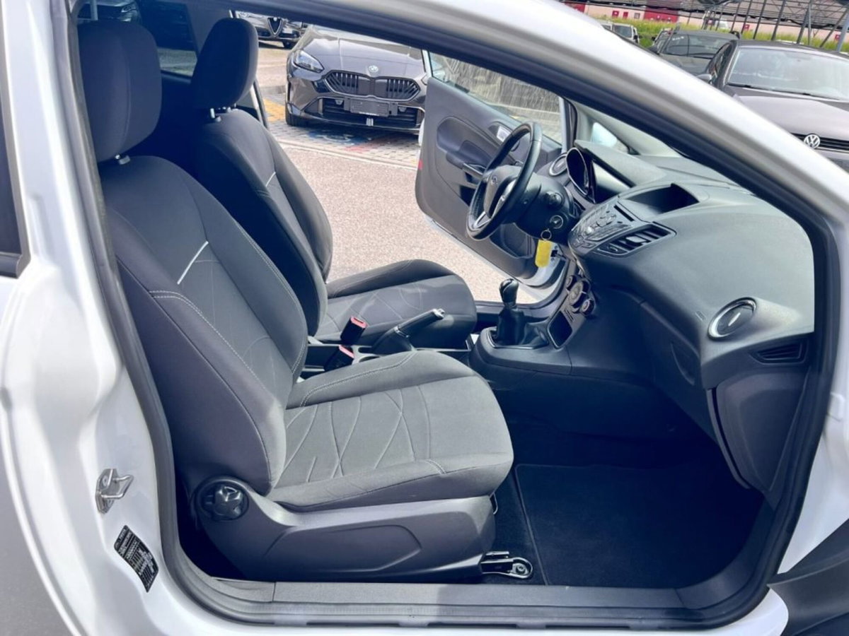 Ford Fiesta Plus 1.2 60CV 3 porte (6)