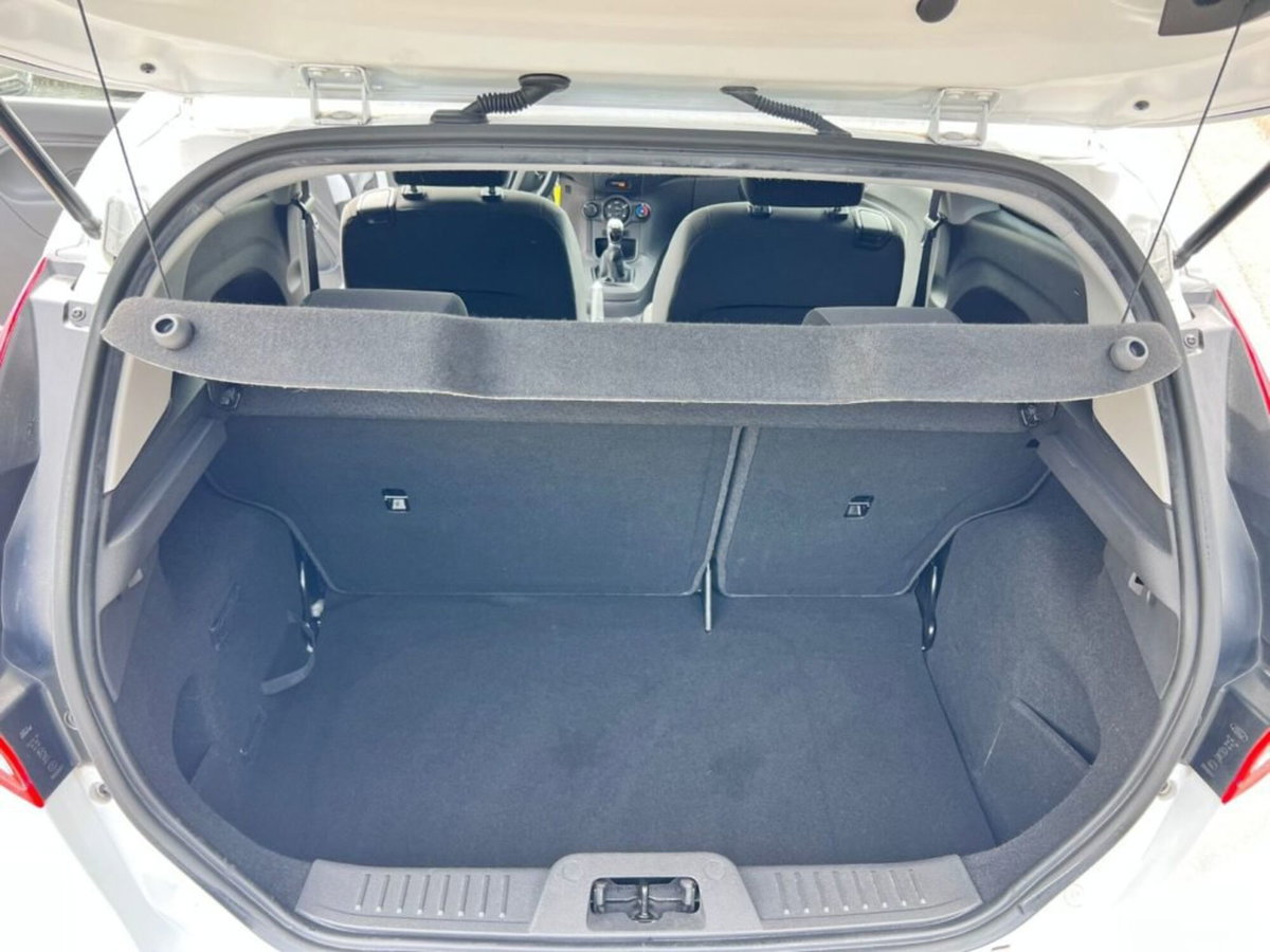 Ford Fiesta Plus 1.2 60CV 3 porte (8)