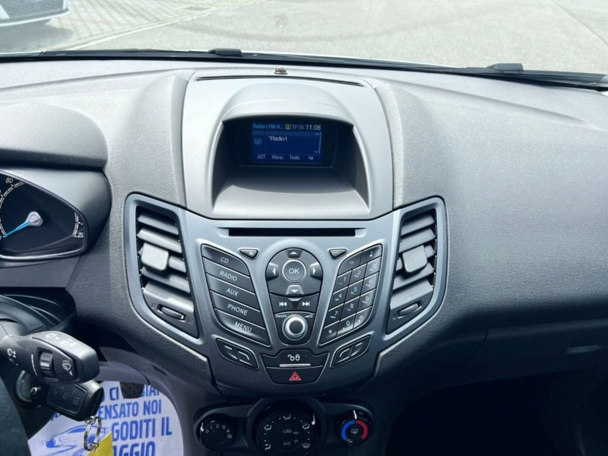Ford Fiesta Plus 1.2 60CV 3 porte (9)