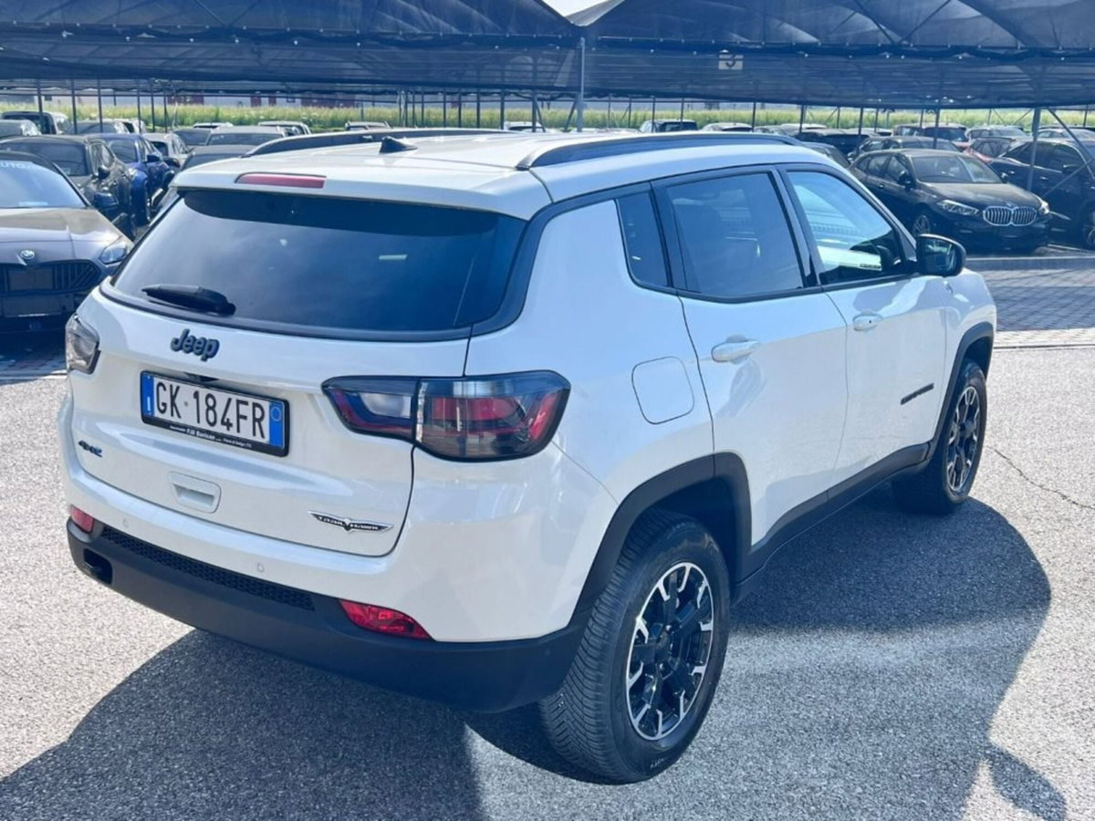 Jeep Compass 1.3 T4 240CV PHEV AT6 4xe Trailhawk (4)