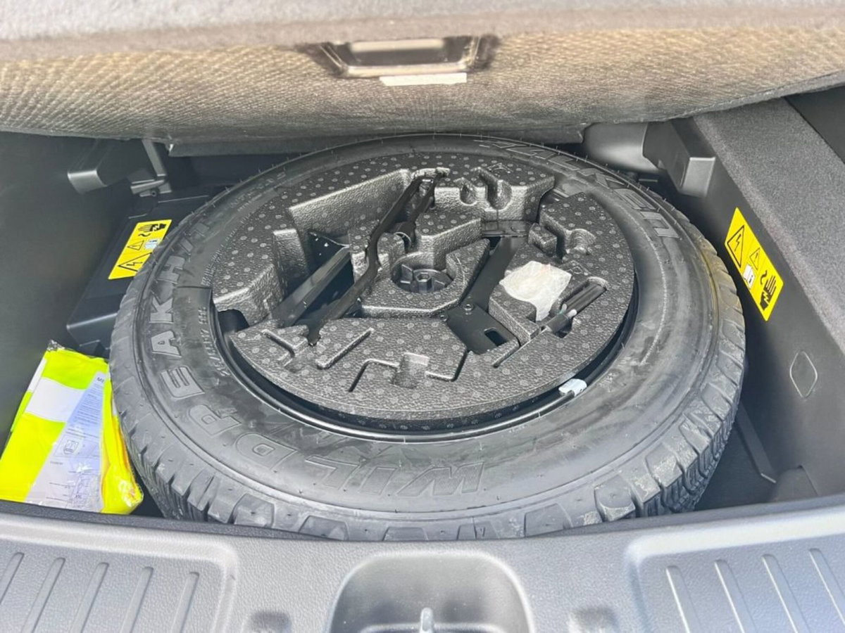 Jeep Compass 1.3 T4 240CV PHEV AT6 4xe Trailhawk (9)