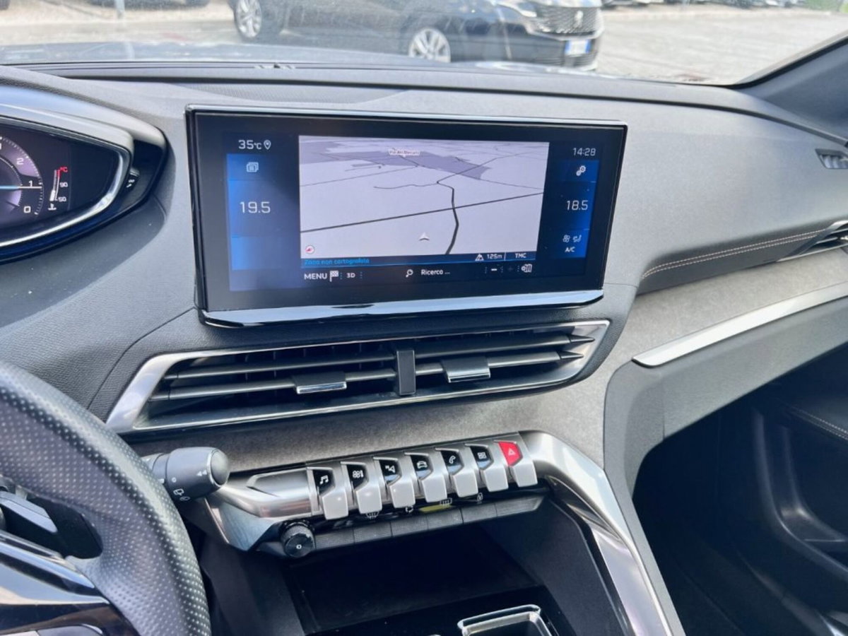 Peugeot 3008 PureTech Turbo 130 S&S EAT8 GT (12)
