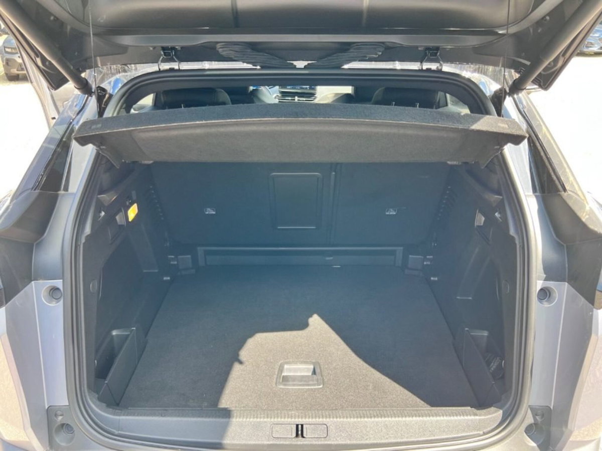 Peugeot 3008 PureTech Turbo 130 S&S EAT8 GT (8)