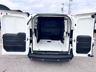 Fiat Doblò Furgone cargo maxi 1.6 mjt 90cv LH1 Business S&S (10)