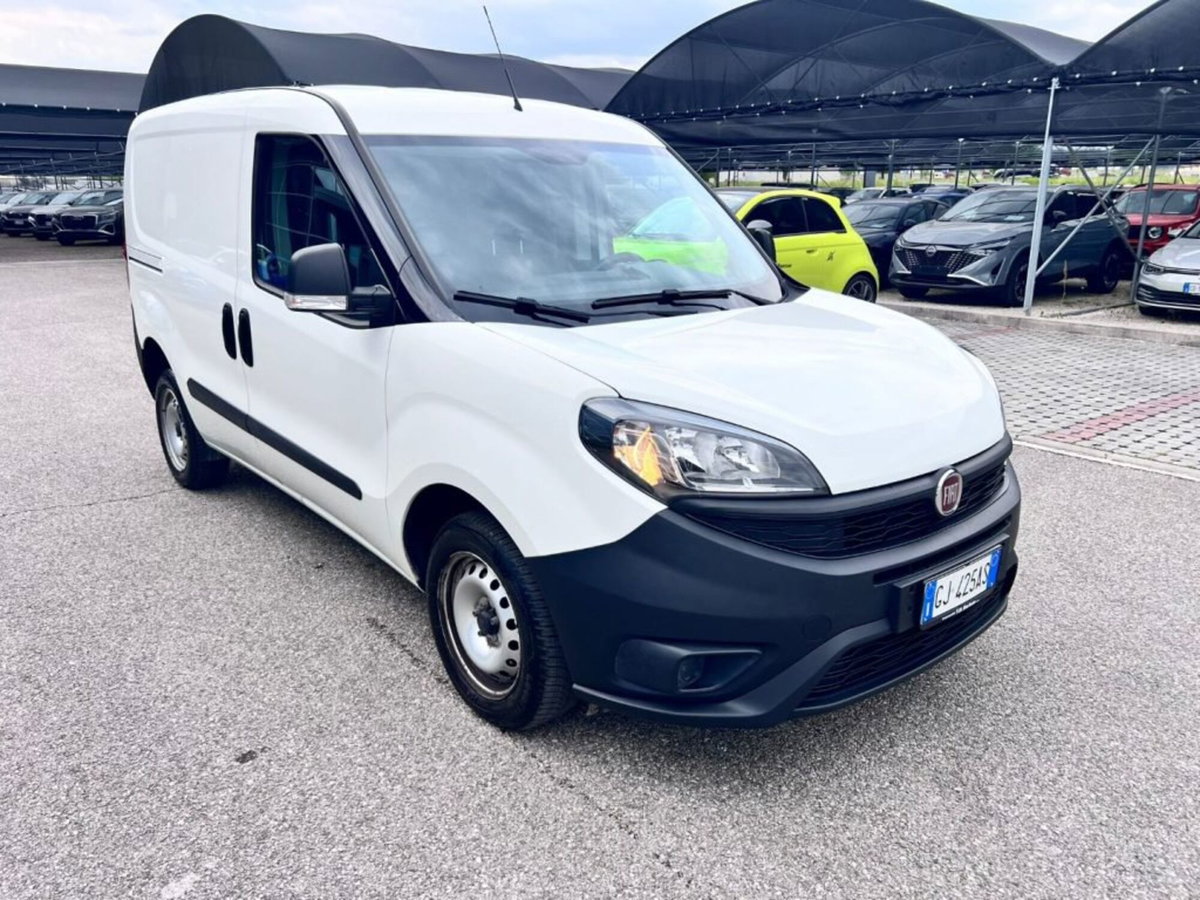 Fiat Doblò Furgone cargo maxi 1.6 mjt 90cv LH1 Business S&S (2)
