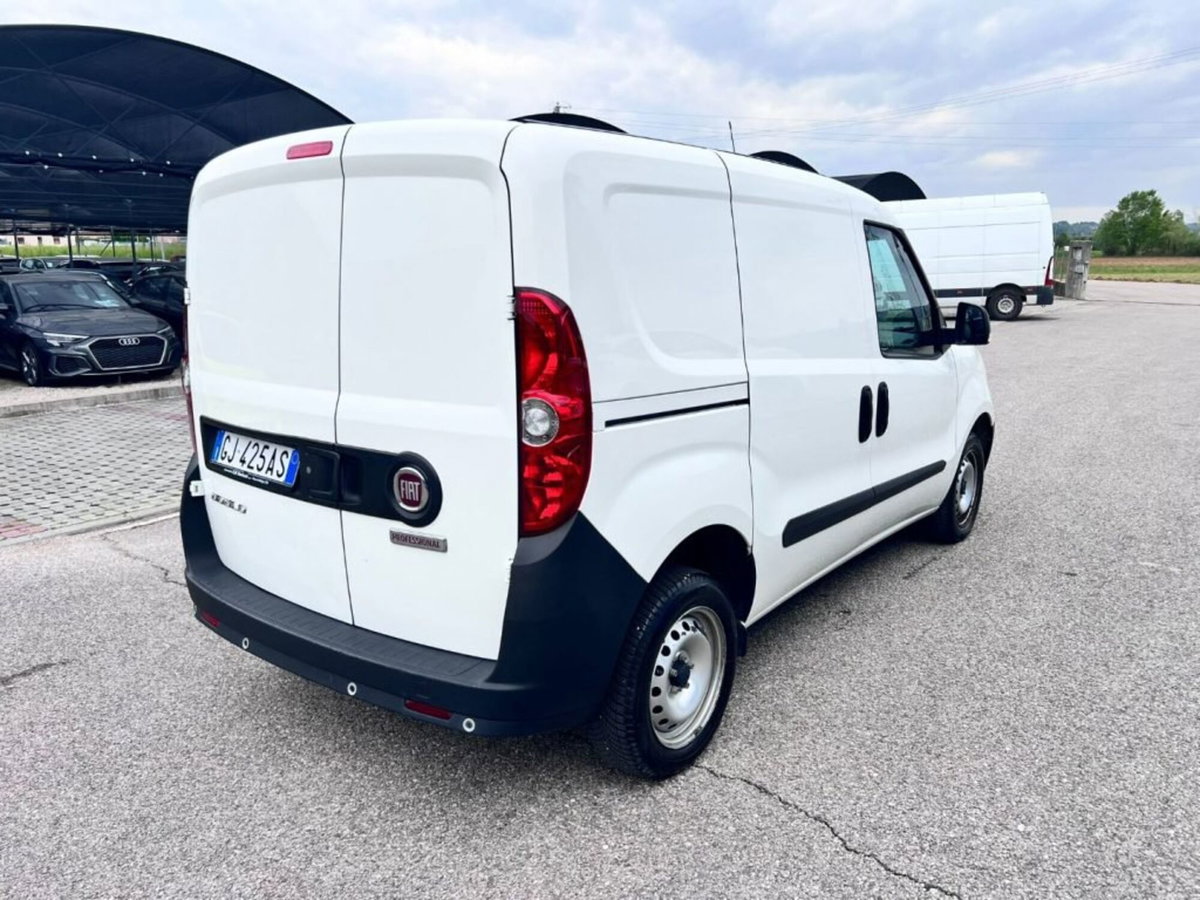 Fiat Doblò Furgone cargo maxi 1.6 mjt 90cv LH1 Business S&S (3)