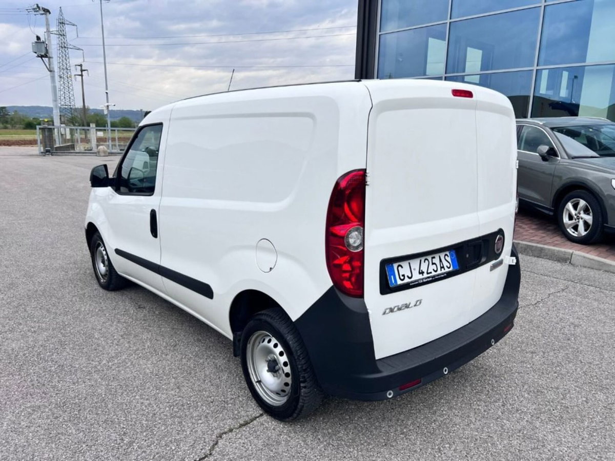 Fiat Doblò Furgone cargo maxi 1.6 mjt 90cv LH1 Business S&S (4)