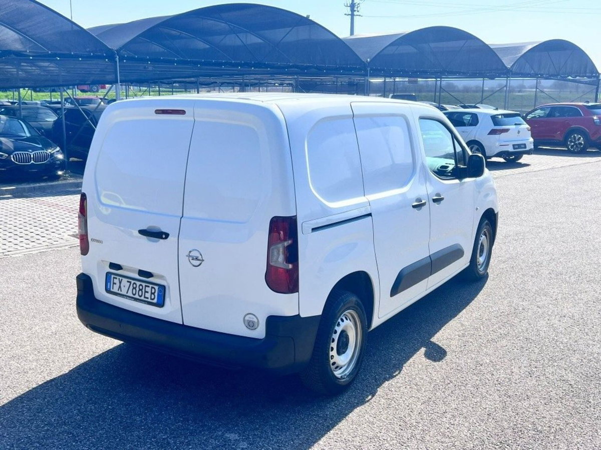 Opel Combo Furgone Cargo 1.6 Diesel 100CV S&S PC 1000kg (3)