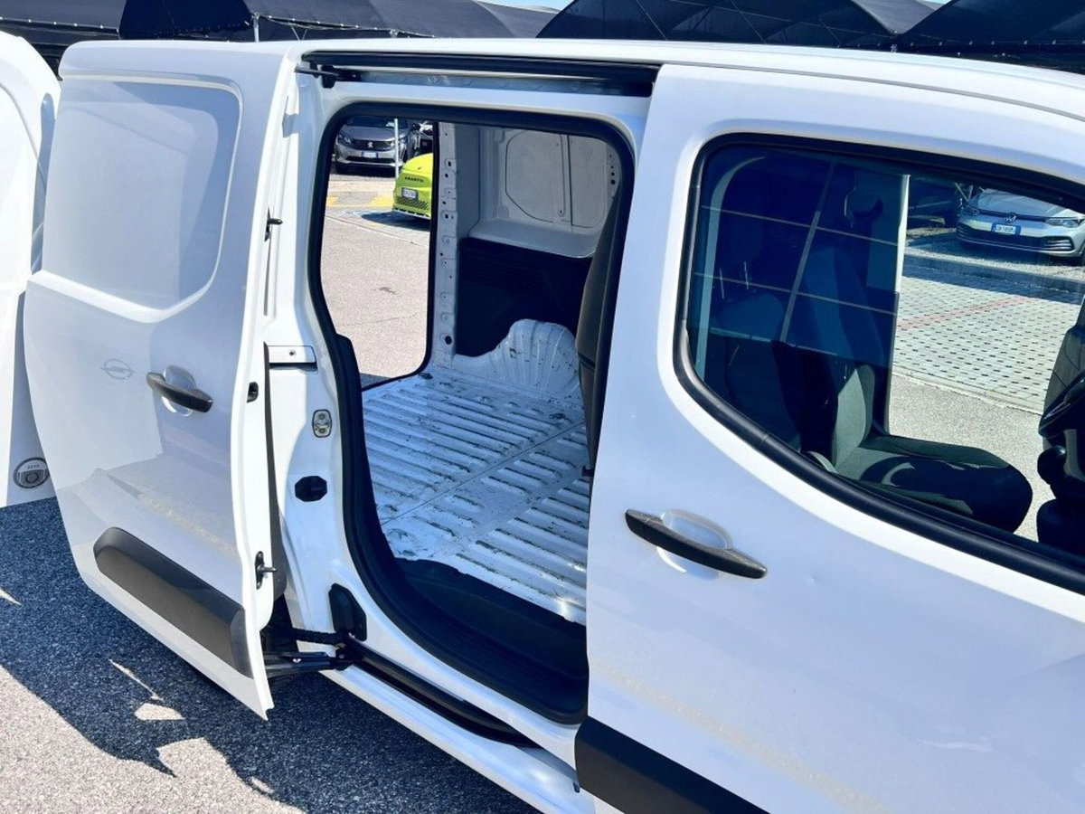 Opel Combo Furgone Cargo 1.6 Diesel 100CV S&S PC 1000kg (9)
