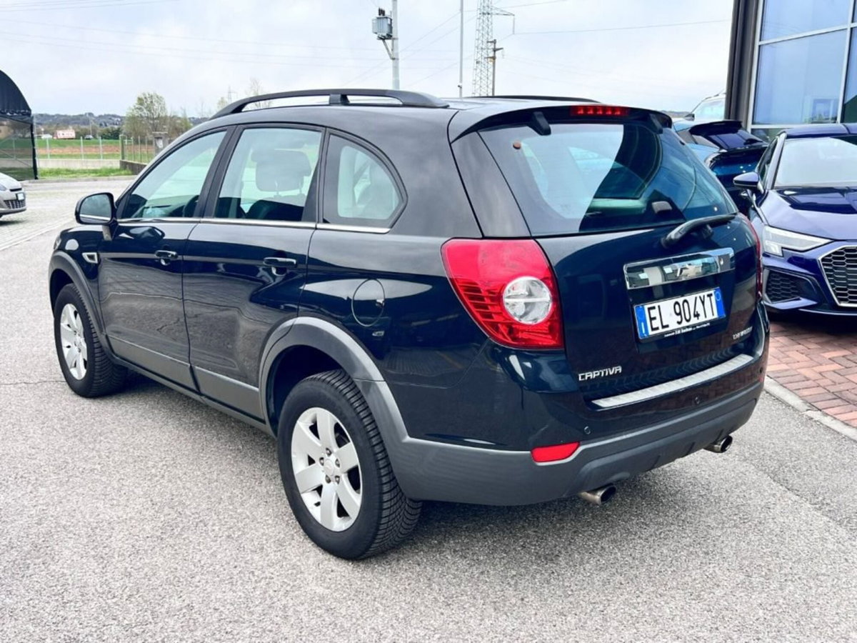 Chevrolet Captiva 2.2 VCDi 163CV 2WD LT (4)