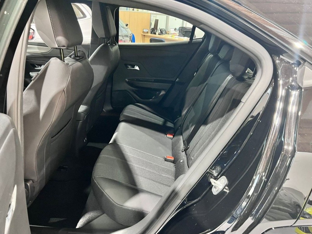 Opel Mokka 1.2 Turbo 130 CV aut. GS Line + (6)