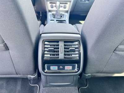 Volkswagen Passat Variant 2.0 TDI DSG Business BlueMotion Tech (14)