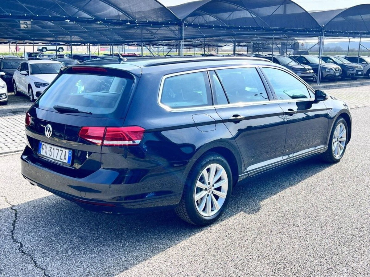 Volkswagen Passat Variant 2.0 TDI DSG Business BlueMotion Tech (3)