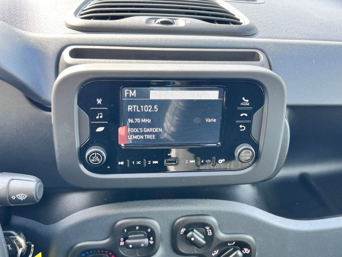 Fiat Panda 1.0 firefly hybrid Icon s&s 70cv (13)