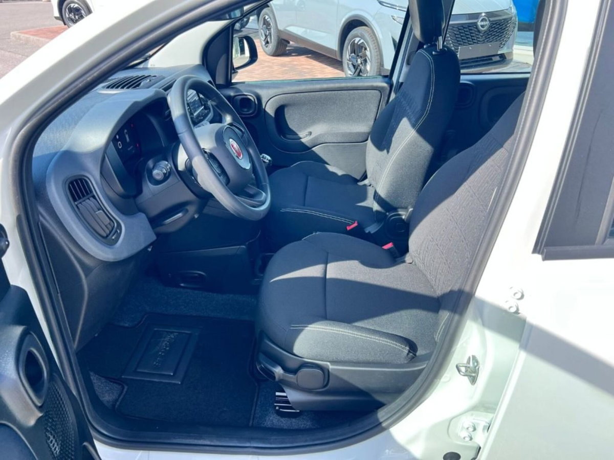 Fiat Panda 1.0 firefly hybrid Icon s&s 70cv (5)