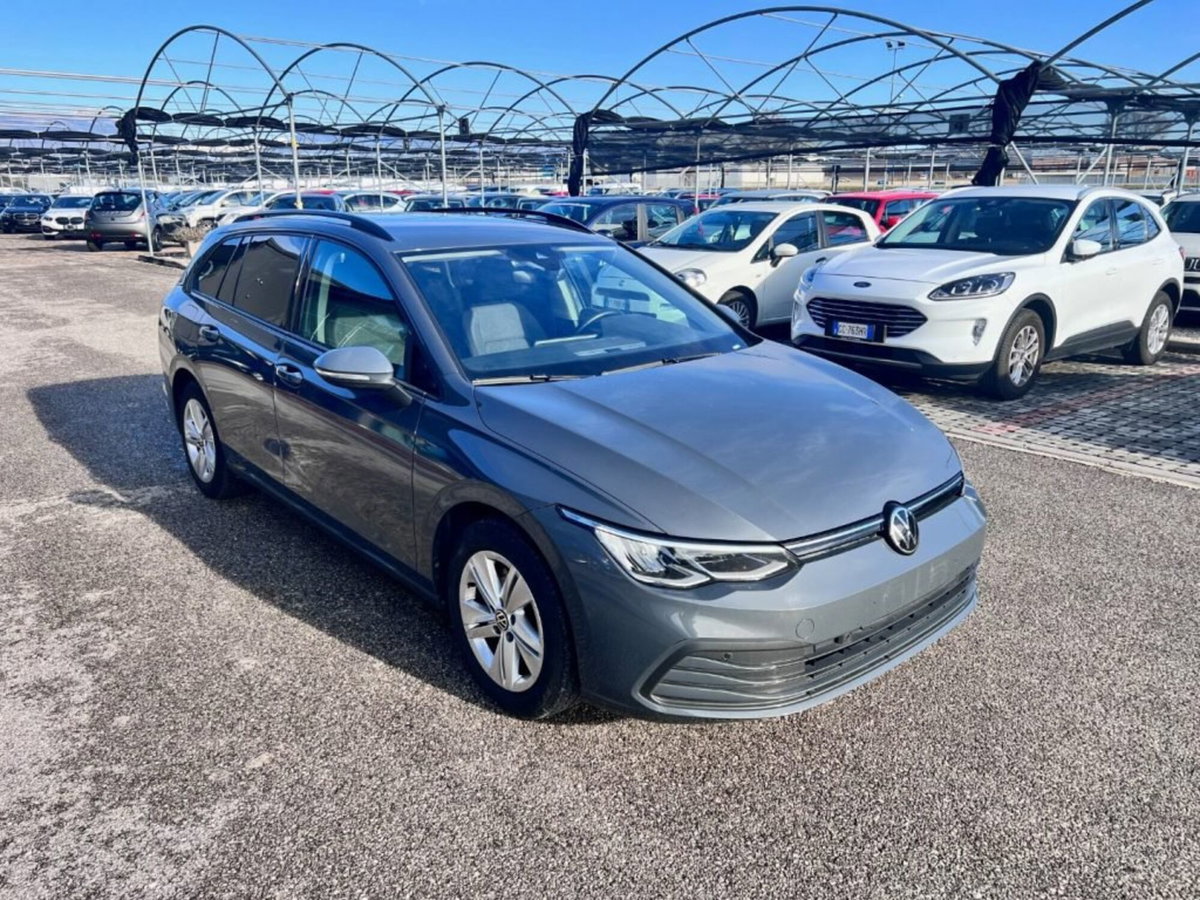 Volkswagen Golf Variant 2.0 TDI SCR DSG Life (2)