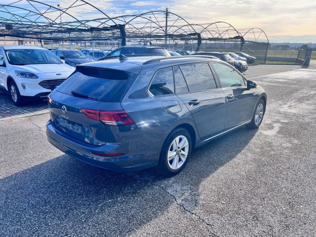 Volkswagen Golf Variant 2.0 TDI SCR DSG Life (3)
