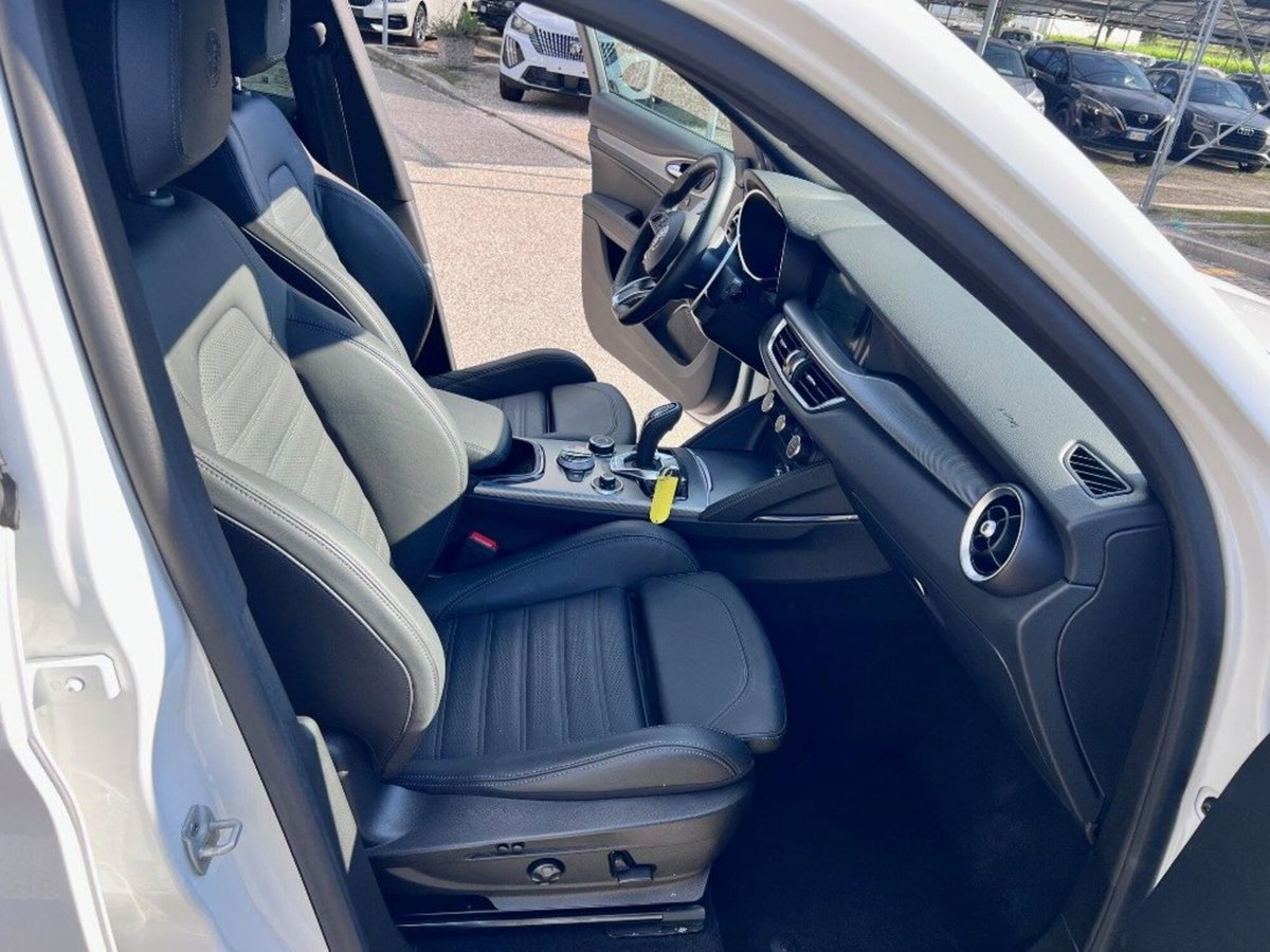 Alfa Romeo Stelvio Stelvio 2.2 Turbodiesel 210 CV AT8 Q4 Veloce Tì (7)
