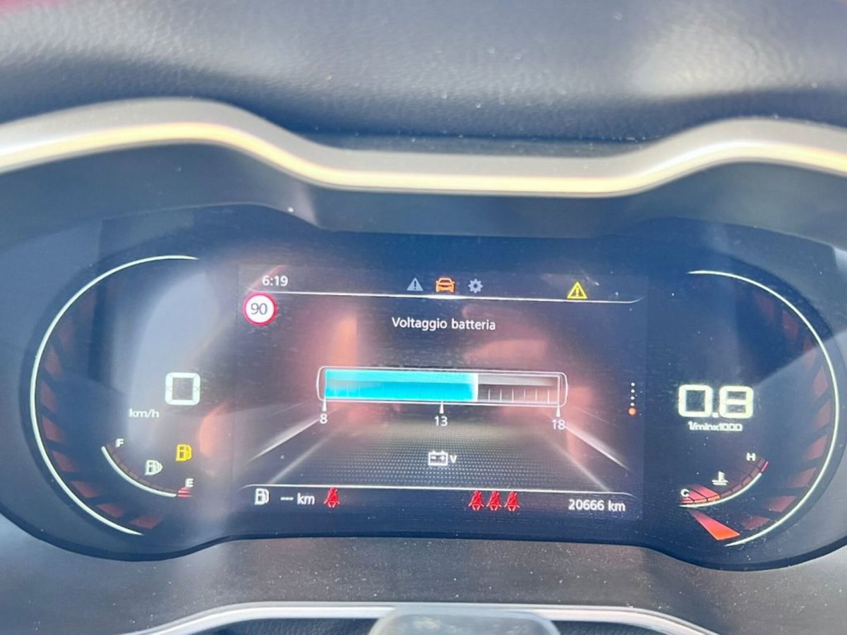 Mg ZS ZS 1.5 Luxury (13)