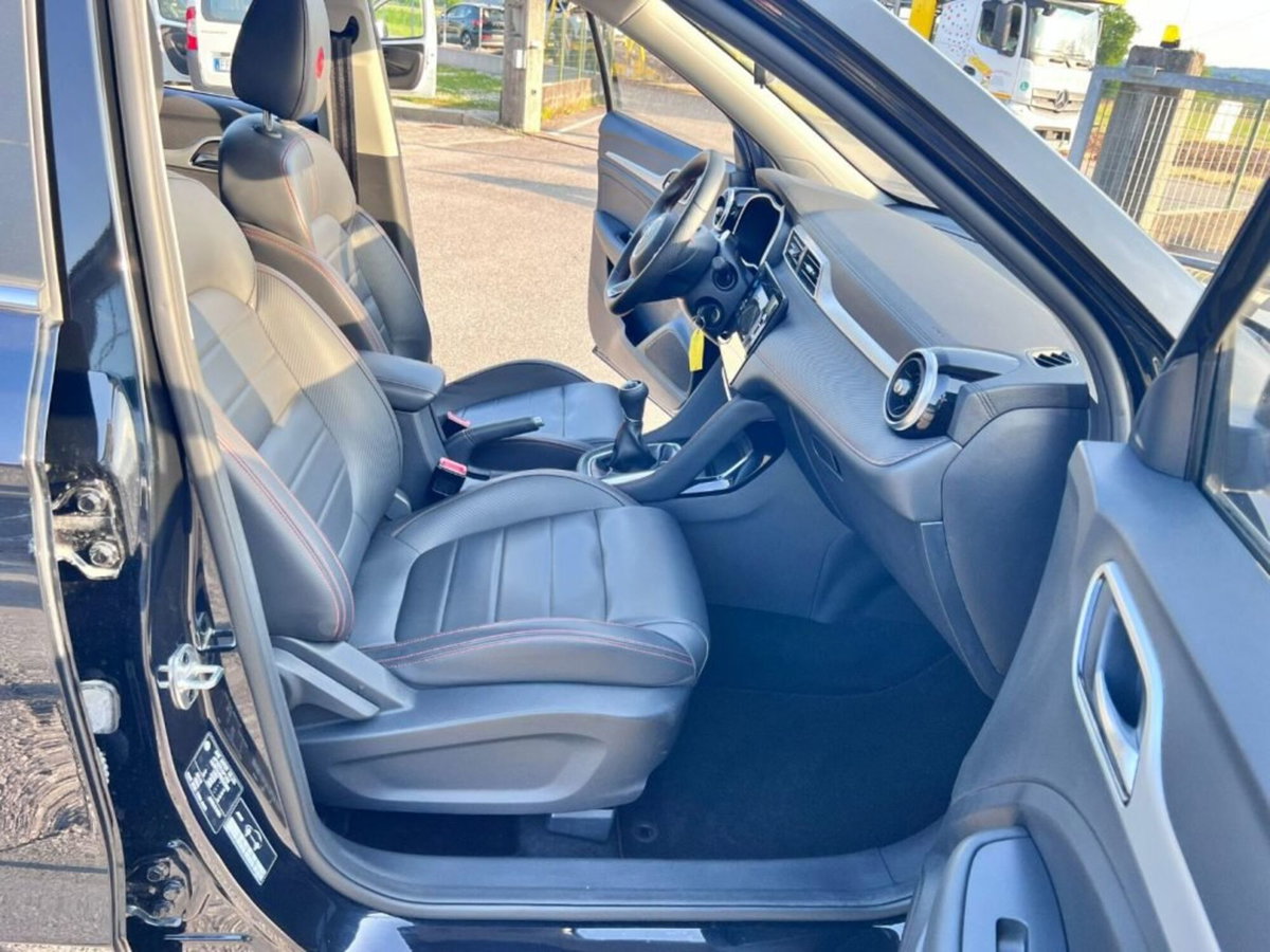 Mg ZS ZS 1.5 Luxury (6)
