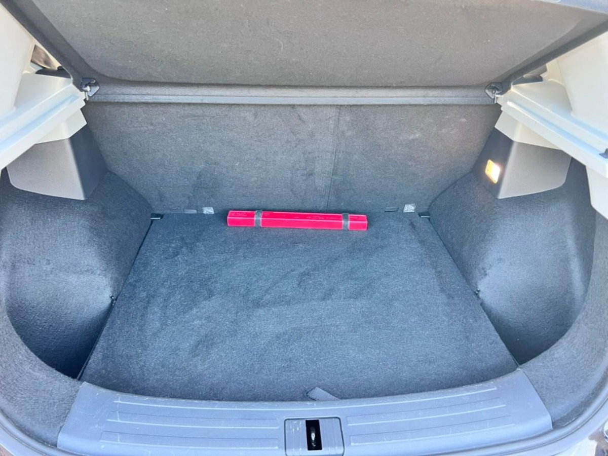 Mg ZS ZS 1.5 Luxury (8)