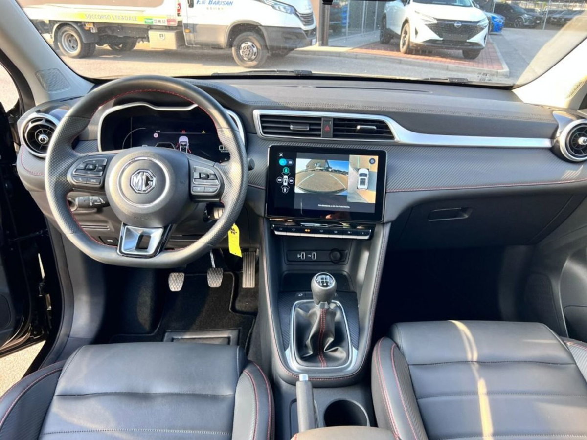 Mg ZS ZS 1.5 Luxury (9)