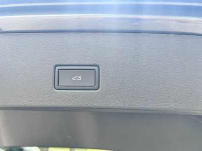 Volkswagen T-Roc 1.5 tsi R-Line dsg (16)