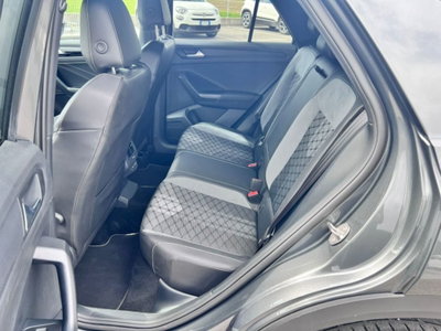 Volkswagen T-Roc 1.5 tsi R-Line dsg (7)