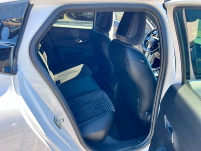 Lancia Ypsilon 54kWh LX 156cv (7)