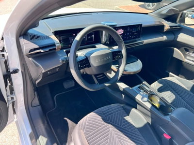 Lancia Ypsilon 54kWh LX 156cv (9)