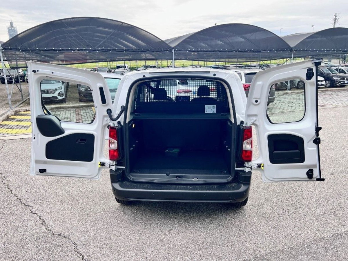 Opel Combo Furgone Cargo 1.5 Diesel 100CV PL-DC 850kg (10)