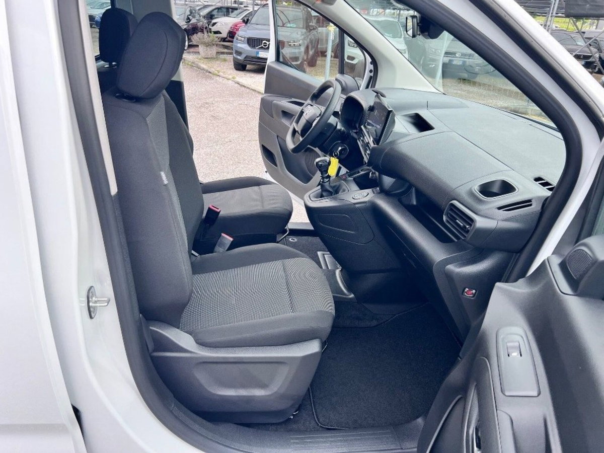 Opel Combo Furgone Cargo 1.5 Diesel 100CV PL-DC 850kg (6)