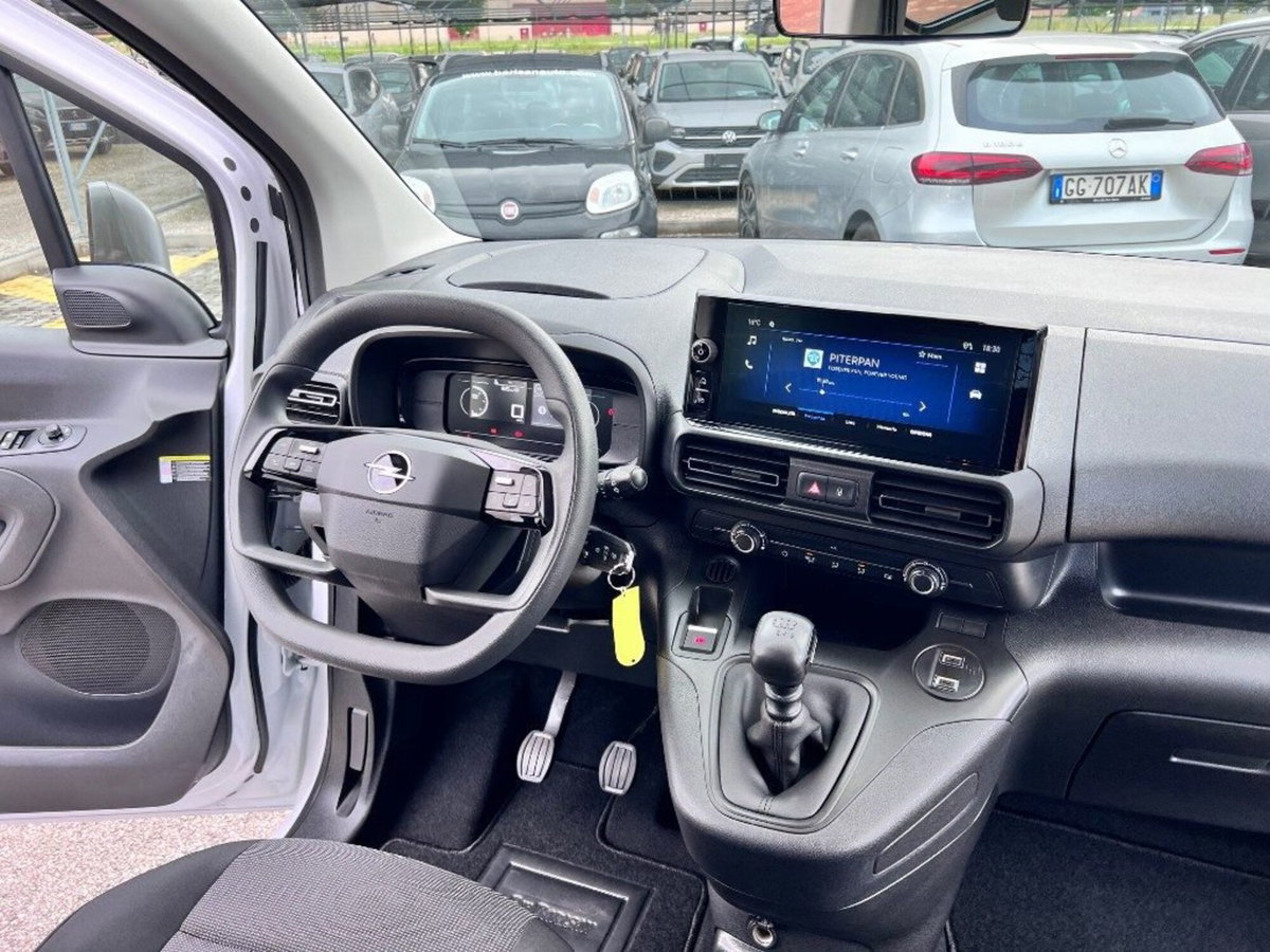 Opel Combo Furgone Cargo 1.5 Diesel 100CV PL-DC 850kg (8)
