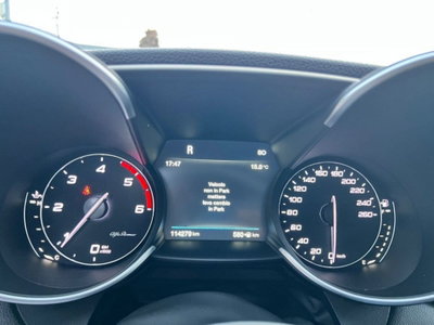 Alfa Romeo Giulia 2.2 Turbodiesel 210 CV AT8 AWD Q4 Veloce Ti (17)