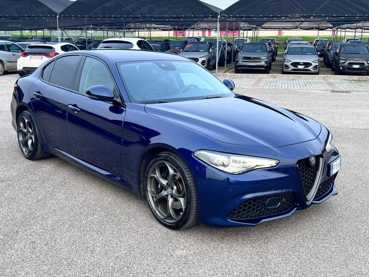 Alfa Romeo Giulia 2.2 Turbodiesel 210 CV AT8 AWD Q4 Veloce Ti (2)