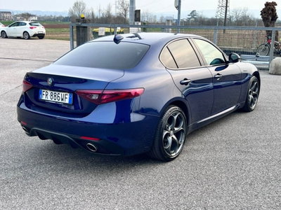 Alfa Romeo Giulia 2.2 Turbodiesel 210 CV AT8 AWD Q4 Veloce Ti (3)