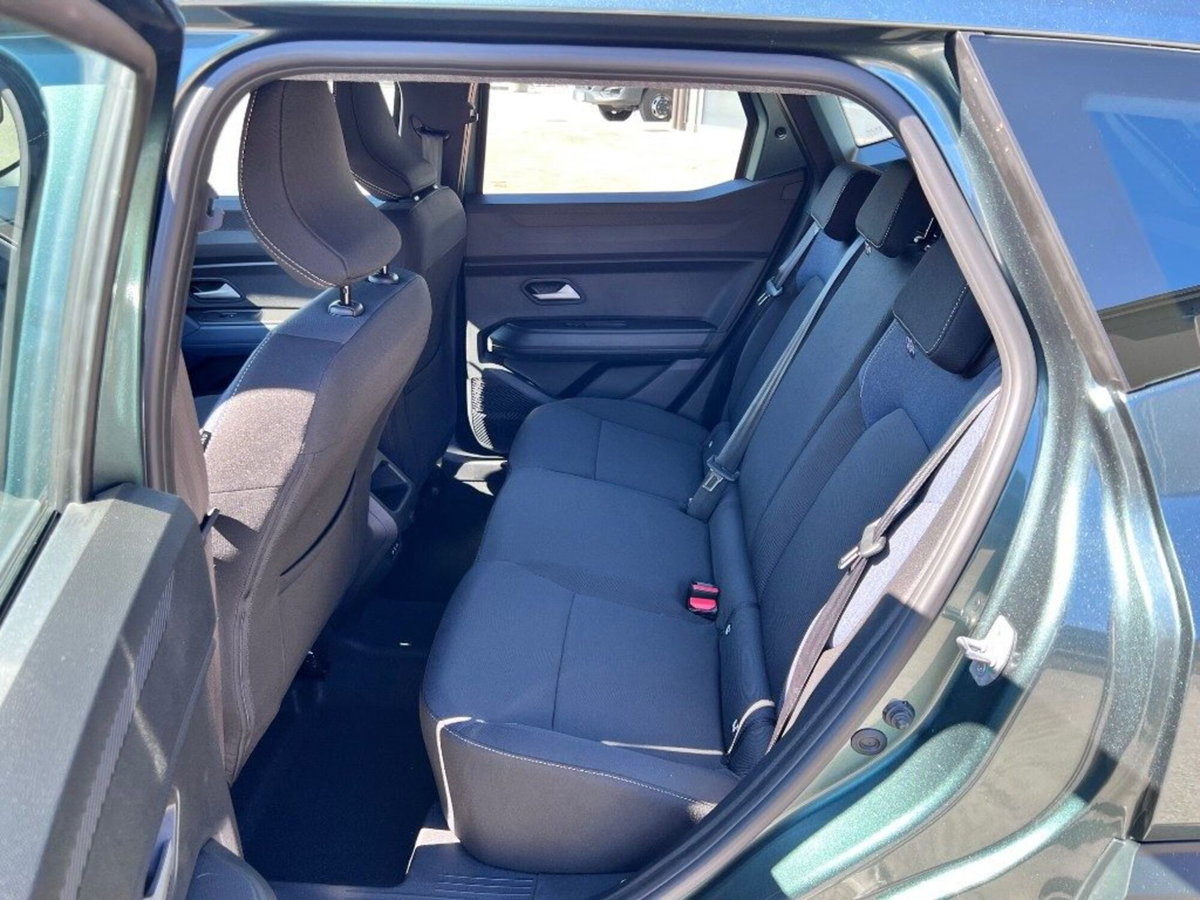 Dacia Duster 1.2 mild hybrid Expression 4x4 130cv (6)