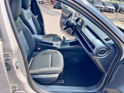 Jeep Avenger 1.2 turbo Summit fwd 100cv (7)