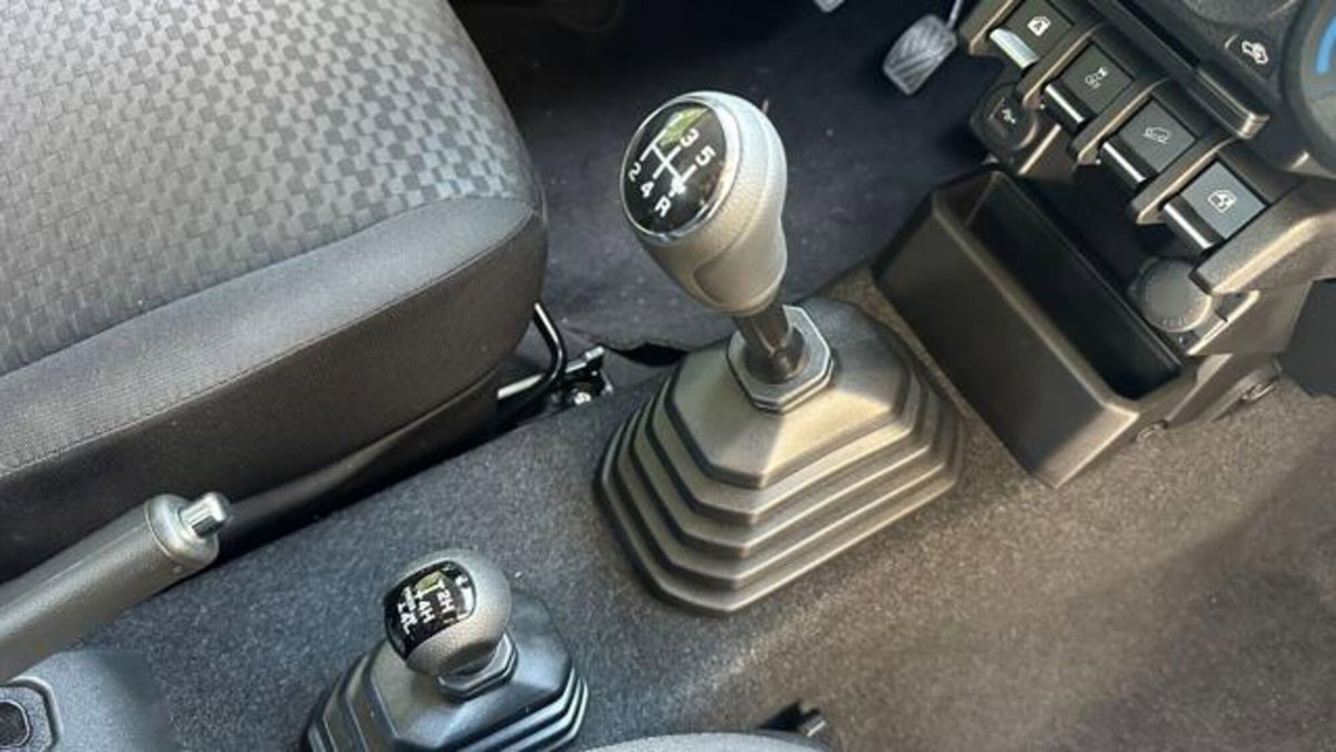 Suzuki Jimny 1.5 Pro 4wd allgrip (16)