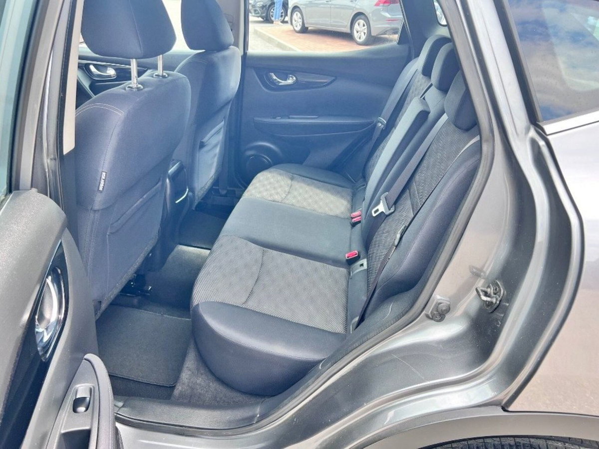 Nissan Qashqai 1.5 dCi Acenta (5)