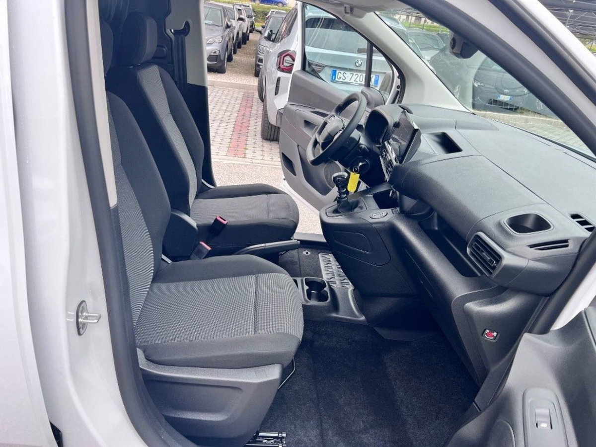 Fiat Doblò Furgone van XL 1.5 diesel 100cv (6)