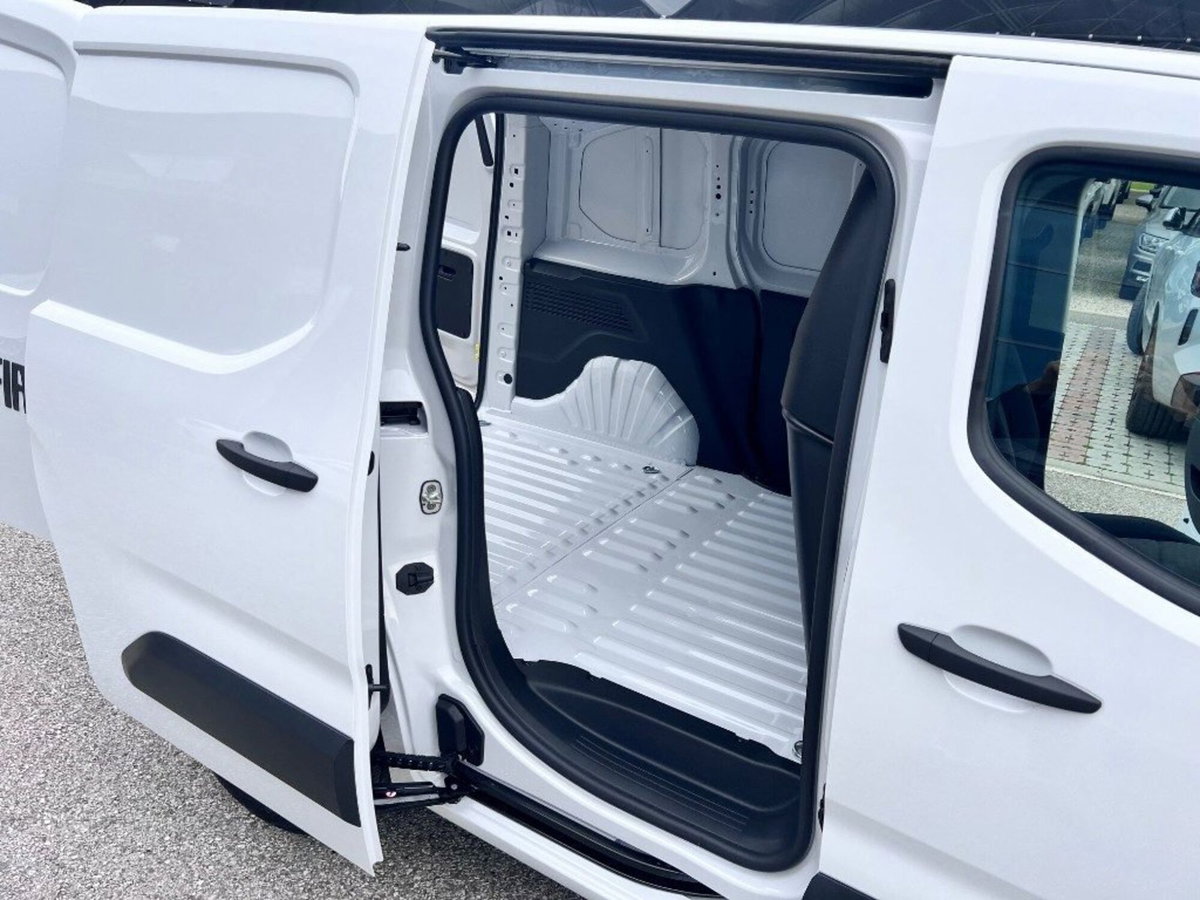 Fiat Doblò Furgone van XL 1.5 diesel 100cv (8)