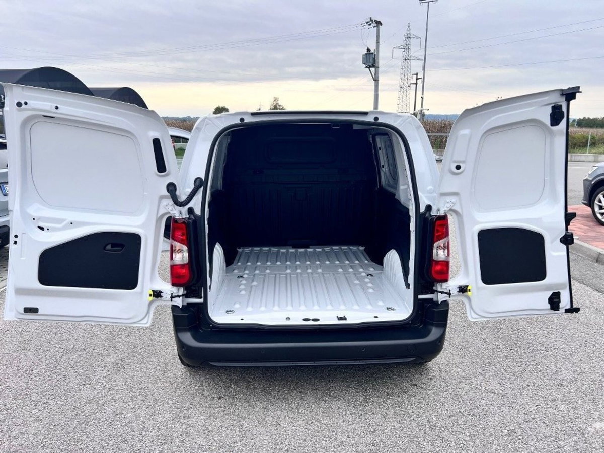 Fiat Doblò Furgone van XL 1.5 diesel 100cv (9)